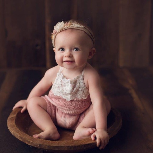 Baby 6 Month Photoshoot Romper & Bonnet Outfit